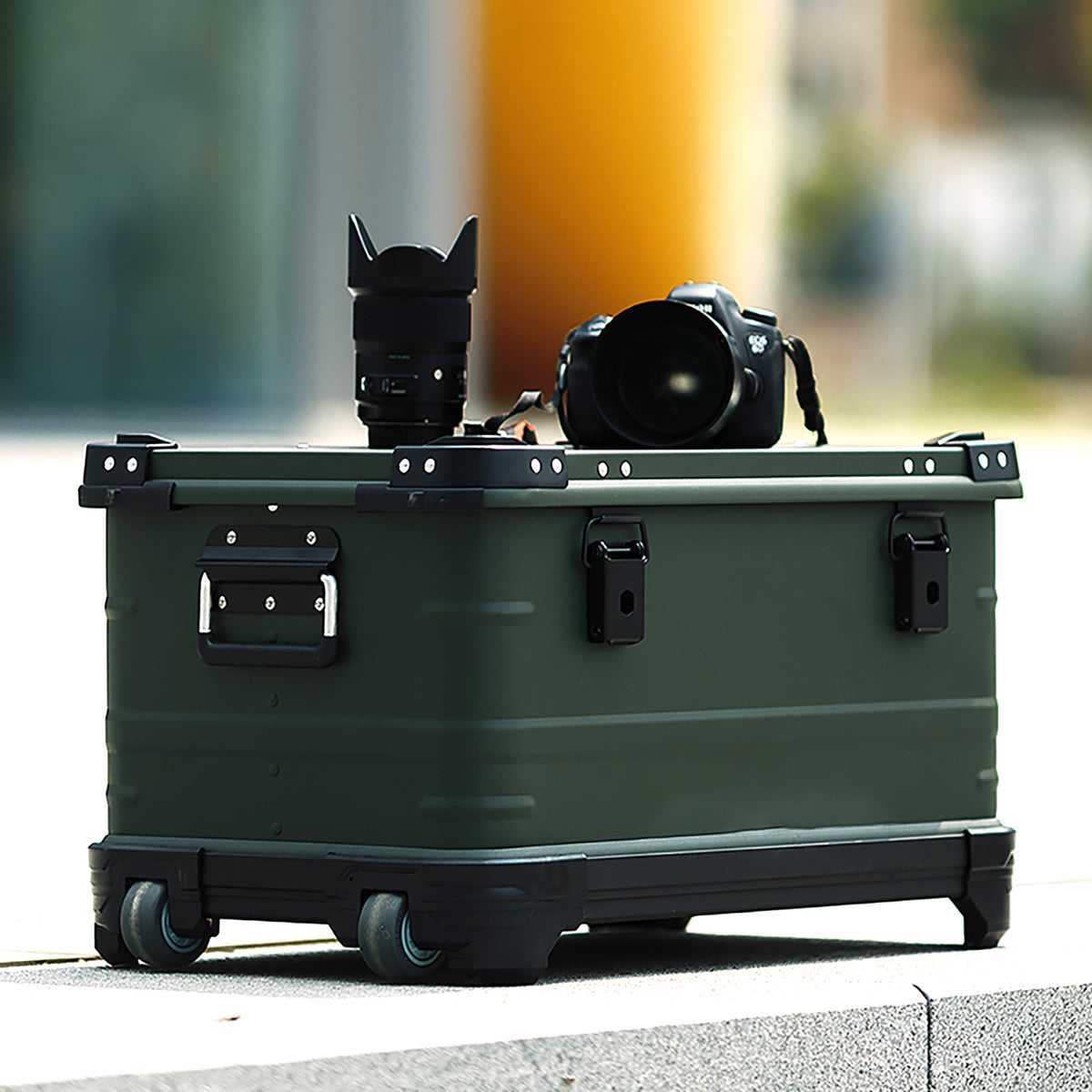 Camera Trolley Case, 23 inches Green Rolling Storage Box Large Carryin ...